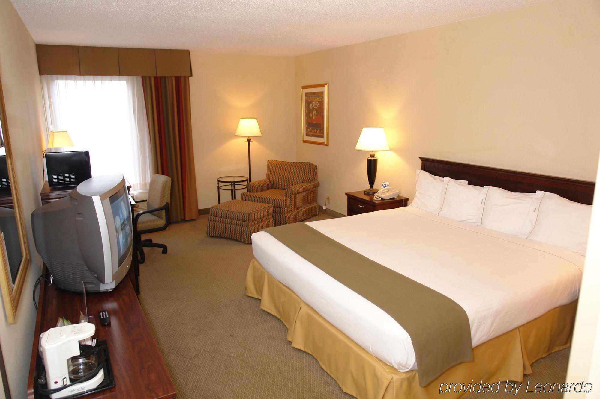 Holiday Inn Express Hotel & Suites Pigeon Forge By Ihg Kamer foto